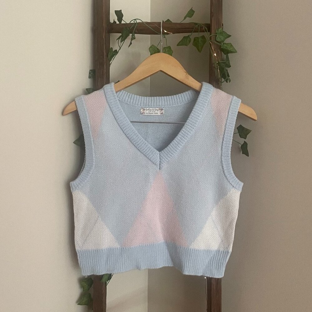 Cropped Knit Argyle Vest – Soft Blue & Pink